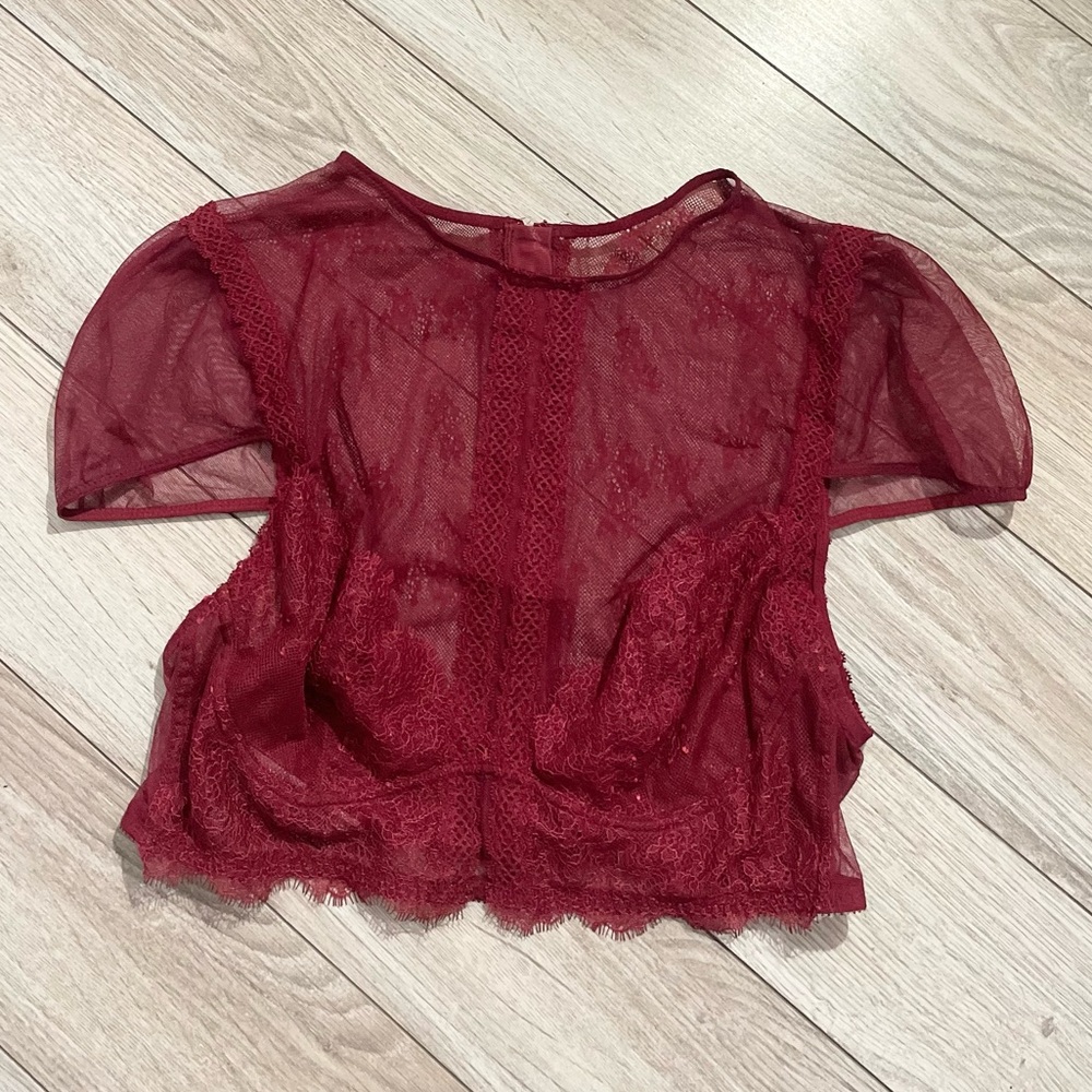 Victoria’s Secret Very Sexy garnet all over lace unlined crop top size Large